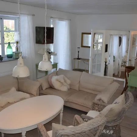 Villa Large In Seaside Style Ans