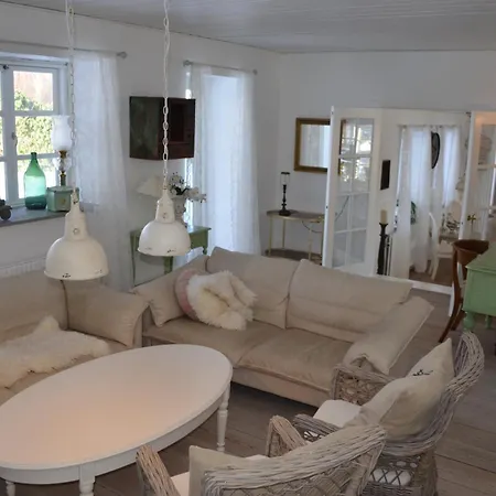 Villa Large In Seaside Style Ans