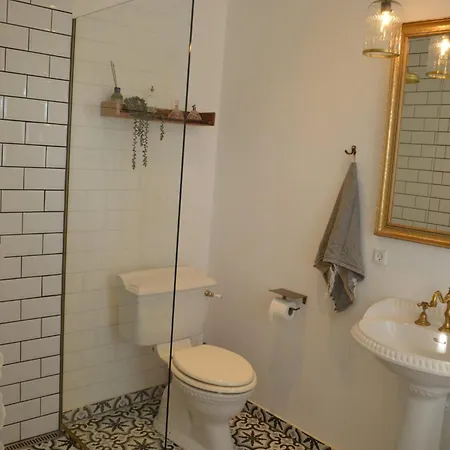 Large In Seaside Style Villa *
